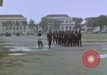 Image peloton de la garde du palais Jakarta Indonésie, 1964, de la seconde 24 séquences d'archives historiques vidéo 65675039483