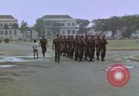Image peloton de la garde du palais Jakarta Indonésie, 1964, de la seconde 28 séquences d'archives historiques vidéo 65675039483