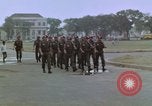 Image peloton de la garde du palais Jakarta Indonésie, 1964, de la seconde 31 séquences d'archives historiques vidéo 65675039483