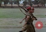 Image peloton de la garde du palais Jakarta Indonésie, 1964, de la seconde 48 séquences d'archives historiques vidéo 65675039483
