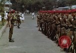 Image peloton de la garde du palais Jakarta Indonésie, 1964, de la seconde 51 séquences d'archives historiques vidéo 65675039483