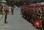Image peloton de la garde du palais Jakarta Indonésie, 1964, de la seconde 53 séquences d'archives historiques vidéo 65675039483