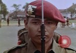 Image Tjakrabirawa palace guard Jakarta Indonésie, 1964, de la seconde 10 séquences d'archives historiques vidéo 65675039484