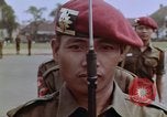 Image Tjakrabirawa palace guard Jakarta Indonésie, 1964, de la seconde 13 séquences d'archives historiques vidéo 65675039484