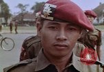 Image Tjakrabirawa palace guard Jakarta Indonésie, 1964, de la seconde 14 séquences d'archives historiques vidéo 65675039484