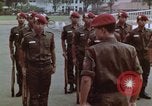 Image Tjakrabirawa palace guard Jakarta Indonésie, 1964, de la seconde 28 séquences d'archives historiques vidéo 65675039484