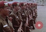 Image Tjakrabirawa palace guard Jakarta Indonésie, 1964, de la seconde 52 séquences d'archives historiques vidéo 65675039484