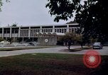 Standbild US-Botschaft in Jakarta Indonesien Jakarta Indonesien, 1964, aus Sekunde 32 historischem Filmmaterial Videoclip 65675039489