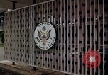Standbild US-Botschaft in Jakarta Indonesien Jakarta Indonesien, 1964, aus Sekunde 46 historischem Filmmaterial Videoclip 65675039489