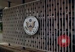Standbild US-Botschaft in Jakarta Indonesien Jakarta Indonesien, 1964, aus Sekunde 49 historischem Filmmaterial Videoclip 65675039489