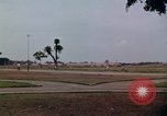 Standbild US-Botschaft in Jakarta Indonesien Jakarta Indonesien, 1964, aus Sekunde 53 historischem Filmmaterial Videoclip 65675039489