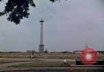 Standbild US-Botschaft in Jakarta Indonesien Jakarta Indonesien, 1964, aus Sekunde 62 historischem Filmmaterial Videoclip 65675039489