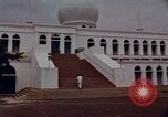 Image mosquée Masjid Agung Al-Azhar Jakarta Indonésie, 1964, de la seconde 40 séquences d'archives historiques vidéo 65675039490