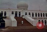 Image mosquée Masjid Agung Al-Azhar Jakarta Indonésie, 1964, de la seconde 43 séquences d'archives historiques vidéo 65675039490