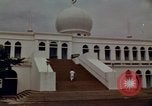 Image mosquée Masjid Agung Al-Azhar Jakarta Indonésie, 1964, de la seconde 44 séquences d'archives historiques vidéo 65675039490