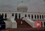 Image mosquée Masjid Agung Al-Azhar Jakarta Indonésie, 1964, de la seconde 45 séquences d'archives historiques vidéo 65675039490