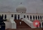 Image mosquée Masjid Agung Al-Azhar Jakarta Indonésie, 1964, de la seconde 46 séquences d'archives historiques vidéo 65675039490