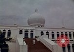 Image mosquée Masjid Agung Al-Azhar Jakarta Indonésie, 1964, de la seconde 49 séquences d'archives historiques vidéo 65675039490