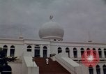 Image mosquée Masjid Agung Al-Azhar Jakarta Indonésie, 1964, de la seconde 51 séquences d'archives historiques vidéo 65675039490