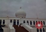 Image mosquée Masjid Agung Al-Azhar Jakarta Indonésie, 1964, de la seconde 53 séquences d'archives historiques vidéo 65675039490