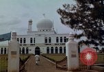 Image mosquée Masjid Agung Al-Azhar Jakarta Indonésie, 1964, de la seconde 62 séquences d'archives historiques vidéo 65675039490