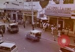 Immagine di La circolazione di Giacarta area dello shopping Jakarta Indonesia, 1964, secondo 1 filmato di repertorio 65675039494