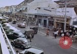 Immagine di La circolazione di Giacarta area dello shopping Jakarta Indonesia, 1964, secondo 11 filmato di repertorio 65675039494