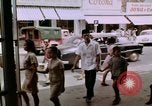 Immagine di La circolazione di Giacarta area dello shopping Jakarta Indonesia, 1964, secondo 48 filmato di repertorio 65675039494