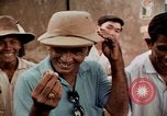 Immagine di Ring maker nel mercato di Giacarta Jakarta Indonesia, 1964, secondo 57 filmato di repertorio 65675039495