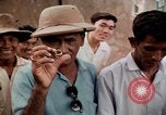 Immagine di Ring maker nel mercato di Giacarta Jakarta Indonesia, 1964, secondo 59 filmato di repertorio 65675039495