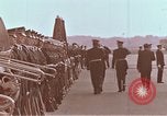 Immagine di Lyndon B Johnson in tournée in Nuova Zelanda Wellington Nuova Zelanda, 1966, secondo 58 filmato di repertorio 65675039496