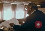 Immagine di Lyndon B Johnson Manila Filippine, 1966, secondo 37 filmato di repertorio 65675039498