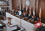 Immagine di Lyndon B Johnson Manila Filippine, 1966, secondo 56 filmato di repertorio 65675039498
