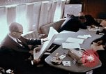 Image Le président américain et Mme Lyndon B Johnson visitant Kuala Lumpur Malaysi Kuala Lumpur Malaisie, 1966, de la seconde 4 séquences d'archives historiques vidéo 65675039501