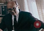 Image Le président américain et Mme Lyndon B Johnson visitant Kuala Lumpur Malaysi Kuala Lumpur Malaisie, 1966, de la seconde 12 séquences d'archives historiques vidéo 65675039501