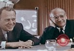 Image Le président américain et Mme Lyndon B Johnson visitant Kuala Lumpur Malaysi Kuala Lumpur Malaisie, 1966, de la seconde 19 séquences d'archives historiques vidéo 65675039501