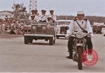 Image Le président américain et Mme Lyndon B Johnson visitant Kuala Lumpur Malaysi Kuala Lumpur Malaisie, 1966, de la seconde 21 séquences d'archives historiques vidéo 65675039501