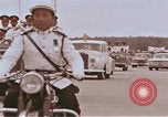 Image Le président américain et Mme Lyndon B Johnson visitant Kuala Lumpur Malaysi Kuala Lumpur Malaisie, 1966, de la seconde 24 séquences d'archives historiques vidéo 65675039501