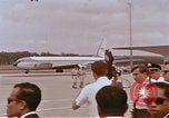 Image Le président américain et Mme Lyndon B Johnson visitant Kuala Lumpur Malaysi Kuala Lumpur Malaisie, 1966, de la seconde 26 séquences d'archives historiques vidéo 65675039501