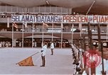 Image Le président américain et Mme Lyndon B Johnson visitant Kuala Lumpur Malaysi Kuala Lumpur Malaisie, 1966, de la seconde 57 séquences d'archives historiques vidéo 65675039501
