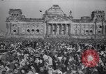 Standbild Flugplatzes Tempelhof Berlin Deutschland, 1949, aus Sekunde 49 historischem Filmmaterial Videoclip 65675039504