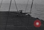 Immagine di USS Sangamon Mare delle Filippine, 1944, secondo 3 filmato di repertorio 65675039536