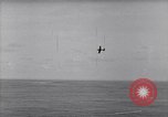 Immagine di USS Sangamon Mare delle Filippine, 1944, secondo 18 filmato di repertorio 65675039536