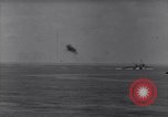 Immagine di USS Sangamon Mare delle Filippine, 1944, secondo 35 filmato di repertorio 65675039536