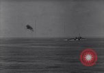 Immagine di USS Sangamon Mare delle Filippine, 1944, secondo 45 filmato di repertorio 65675039536