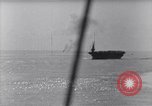 Immagine di USS Sangamon Mare delle Filippine, 1944, secondo 46 filmato di repertorio 65675039536