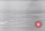 Immagine di USS Sangamon Mare delle Filippine, 1944, secondo 57 filmato di repertorio 65675039536