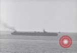 Standbild USS Suwanee Leyte Gulf Philippinen, 1944, aus Sekunde 3 historischem Filmmaterial Videoclip 65675039538