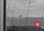 Standbild USS Suwanee Leyte Gulf Philippinen, 1944, aus Sekunde 13 historischem Filmmaterial Videoclip 65675039538