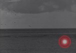 Image USS du Sangamon de Leyte aux Philippines du Golfe, 1944, de la seconde 12 séquences d'archives historiques vidéo 65675039539